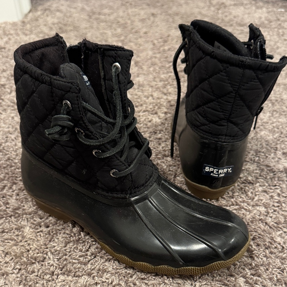 Sperry Women's Black Quilted Winter Boots